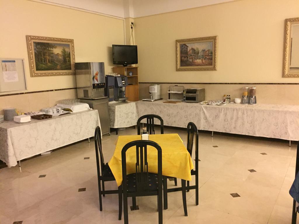 Hotel Ciudad De Fuenlabrada Esterno foto