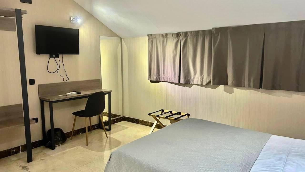 Hotel Ciudad De Fuenlabrada Esterno foto