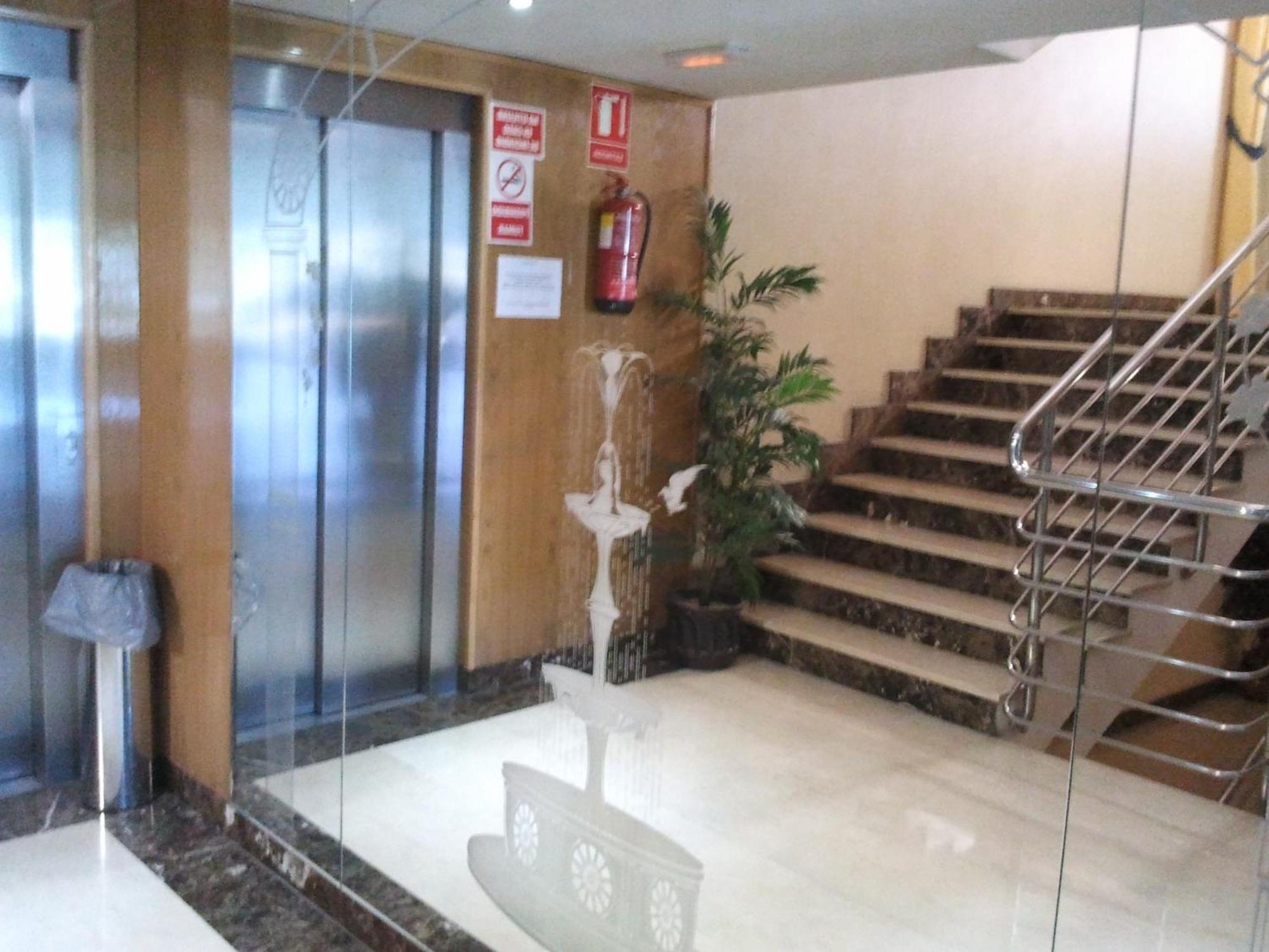 Hotel Ciudad De Fuenlabrada Esterno foto