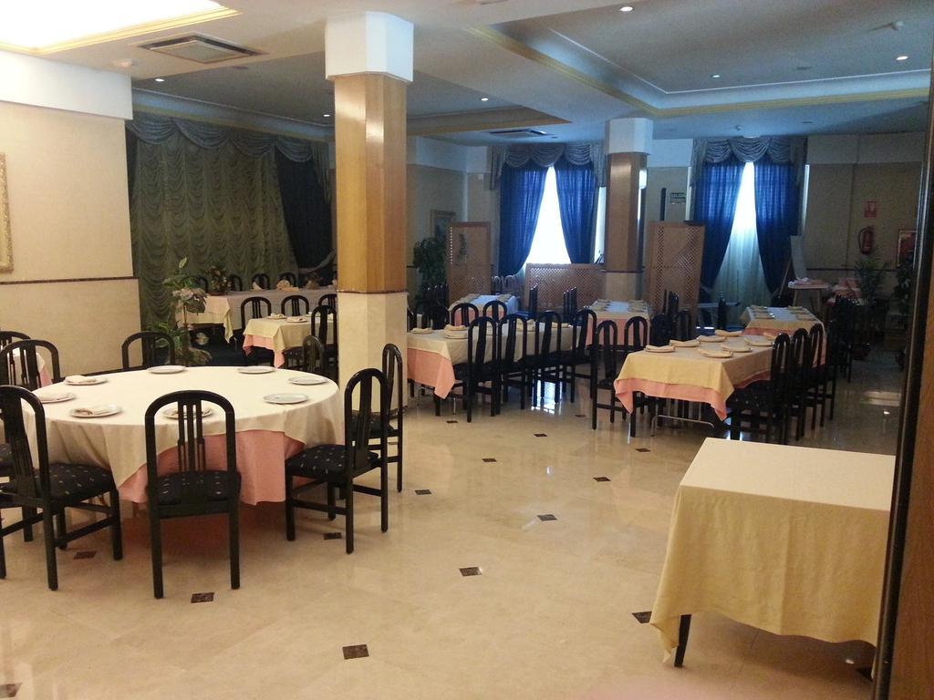 Hotel Ciudad De Fuenlabrada Esterno foto