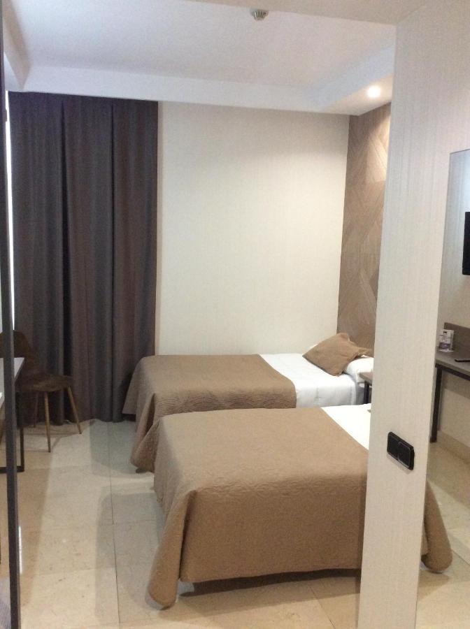 Hotel Ciudad De Fuenlabrada Esterno foto